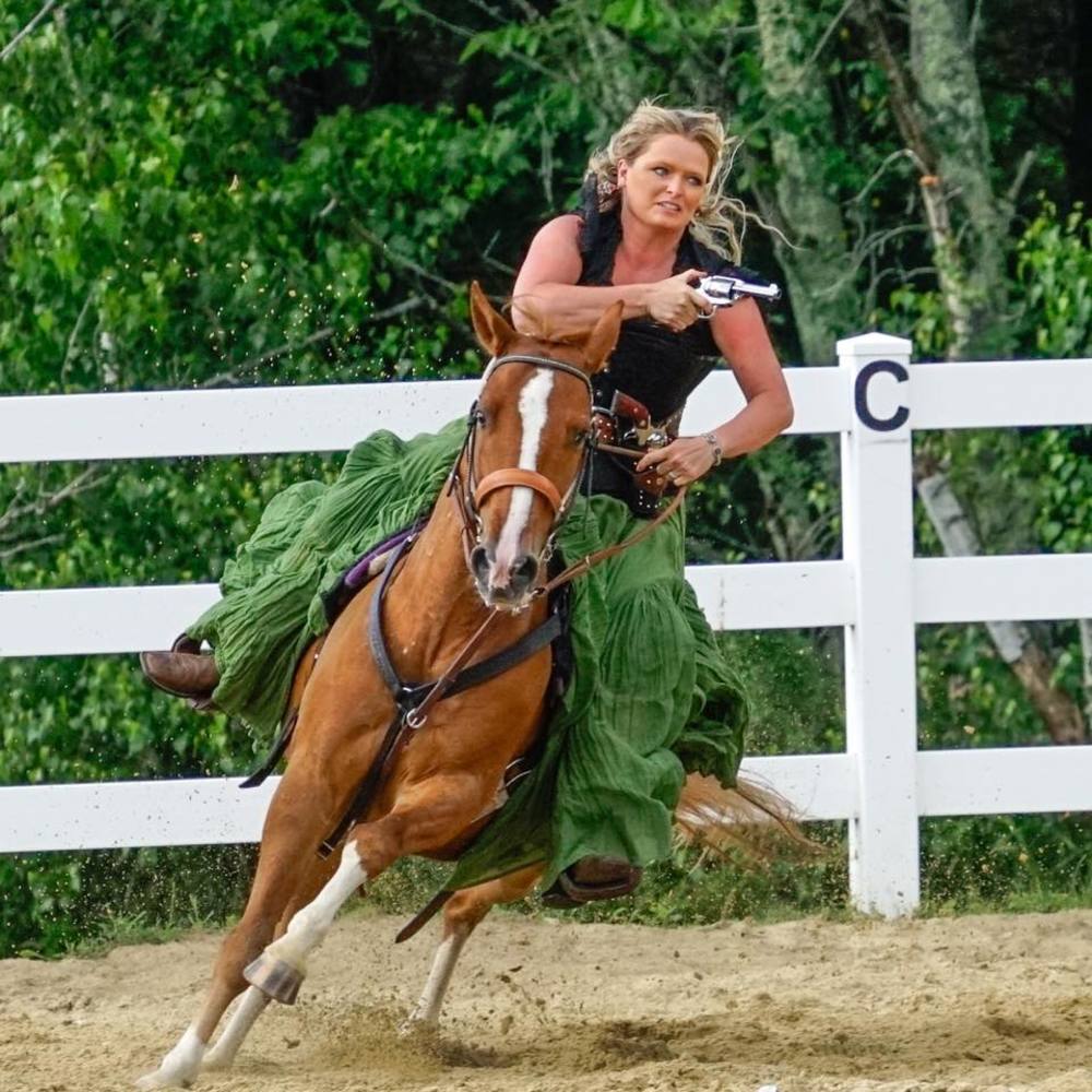 Meet your Posher, Elisha